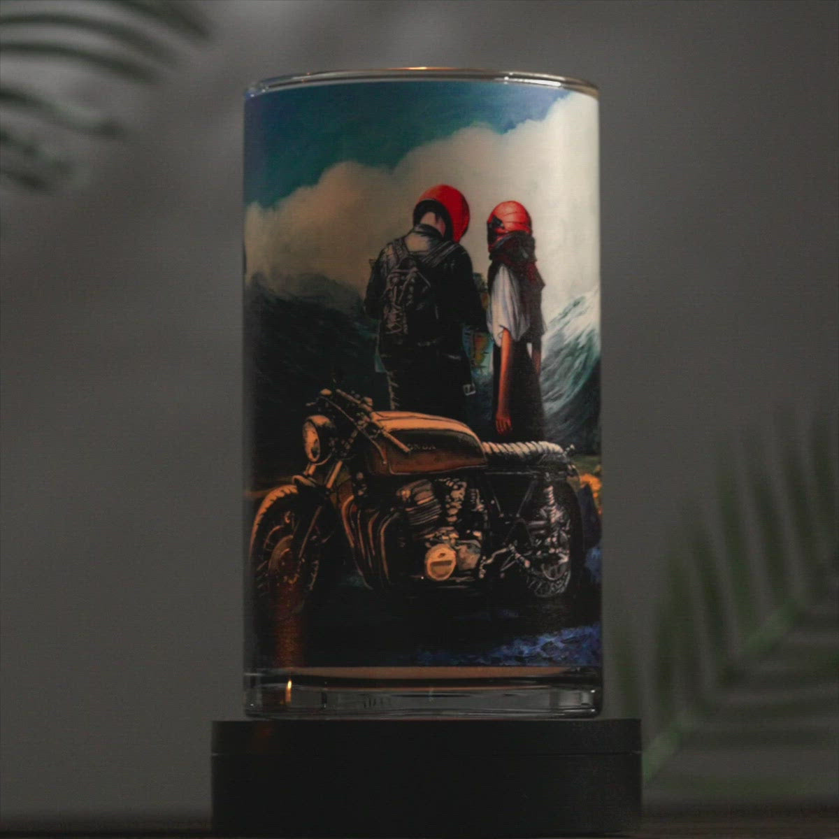 Atomra Home ''Where do we go now'' glass candle, vase, holder, long burning hours, interior design, decoration, couple, home interior design, decor, zero waste, eco friendly, 2022